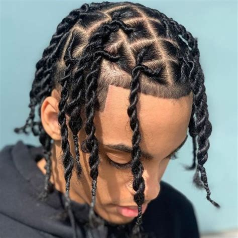 Mini Twists Are TikTok's Latest Protective Style Fixation — See Photos