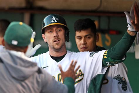Two Oakland A’s expected to be on Opening Day roster will start season on IL