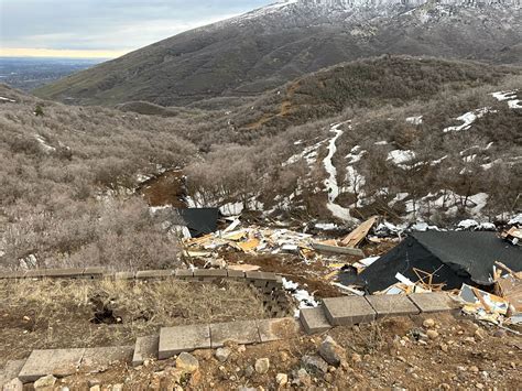 Two Utah homes slide off cliff, prompting evacuation