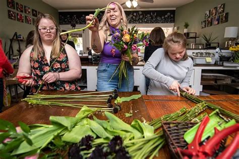 Two West Chester moms created a nonprofit flower shop to …