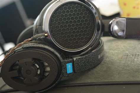 Two mod jobs: HE560 and JAR600 - Super Best Audio Friends