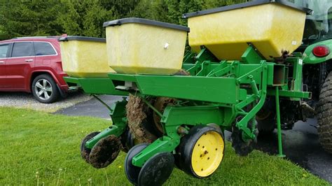Home / Food plot / Backyard Garden Items / Produce Equip / #8824 2 Row John Deere No-Till Planter $4900.00 #8824 2 Row John Deere No-Till Planter $4900.00 #8824 For sale is a very nice custom rebuilt 3 pt attach 2 row JD no till corn or soybean planter that has been refurbished with all good disc cutters and blades and depth tires and is ready …. 