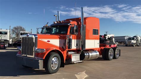 Two tone peterbilt paint schemes. Things To Know About Two tone peterbilt paint schemes. 