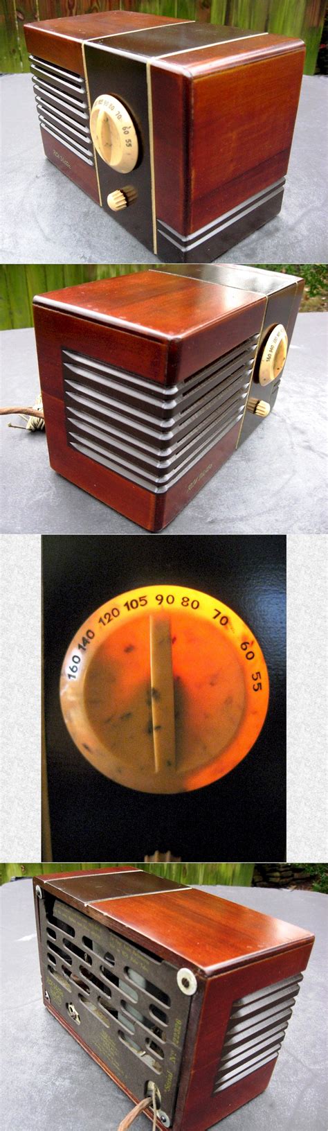 Two tone radio stations