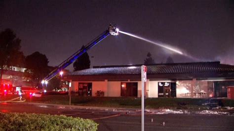 Two-alarm fire rips through Sunnyvale business