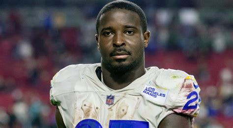 Two-time Super Bowl champion RB Sony Michel retires early in Rams camp