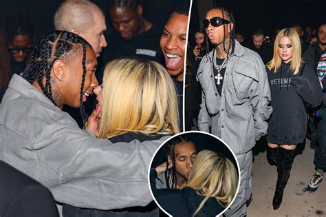 Tyga avril lavigne. Mar 8, 2023 · The sighting comes one day after Avril and Tyga seemingly confirmed their romance by sharing a kiss at the Mugler x Hunter Schafer party. Just two weeks before on Feb. 21, a rep for the "Sk8er Boi ... 