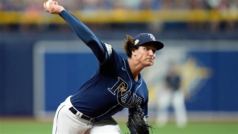 Tyler Glasnow goes 7 strong innings, Brandon Lowe homers to help Rays beat Marlins 4-1
