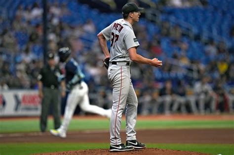 Tyler Glasnow racks up 14 strikeouts as Rays defeat Red Sox 3-1