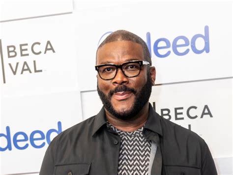 Tyler Perry to build home for 93-year-old fighting for family land