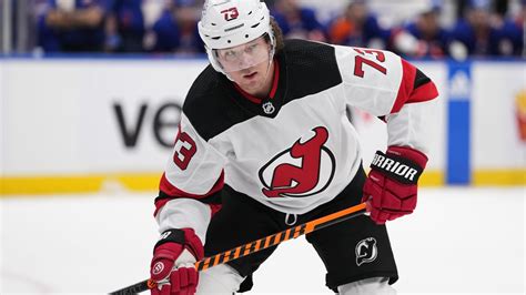 Tyler Toffoli’s hat trick powers Devils to a 5-2 victory over the Canadiens