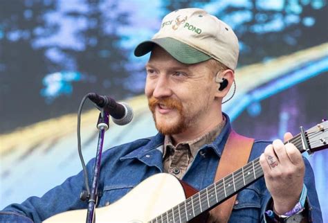  About – Tyler Childers. Tyler Childers envisions Country Squire as a “working man’s country album” – one that captures a relentless work ethic, a happy marriage, and a sly sense of humor. “I hope that I’m doing my people justice, and I hope that maybe someone from somewhere else can get a glimpse of the life of a Kentucky boy ... 