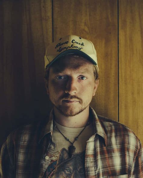 The title track off of Tyler Childers’ 2019 album of the same name, “Country Squire” is a catchy, upbeat tune about rural life and small-town living. He celebrates home and heritage, but also acknowledges the struggles of rural life. With its fast pace and foot-stomping beat, “Country Squire” is an instant classic.. 