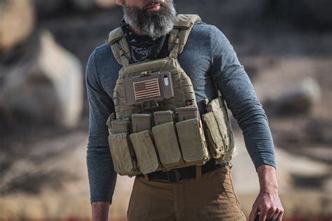 Types of chest rigs. .  It can be worn with a bulletproof plate carrier and ...