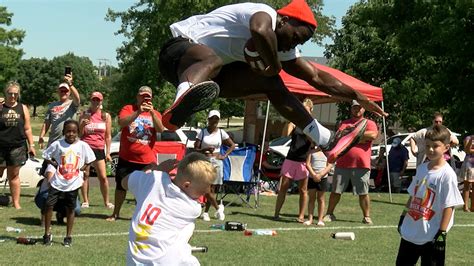 Tyreek Hill hosts football and speed camp