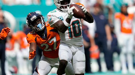 Tyreek Hill tells the Dolphins’ defense to ‘just find Kelce’ to stop the Chiefs in Germany