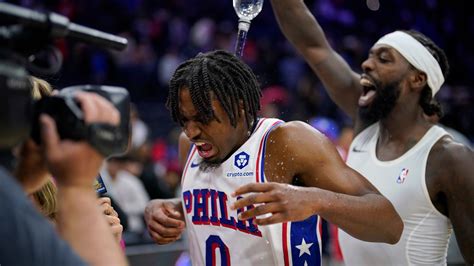 Tyrese Maxey scores career-high 50 points, leads 76ers to 8th straight win