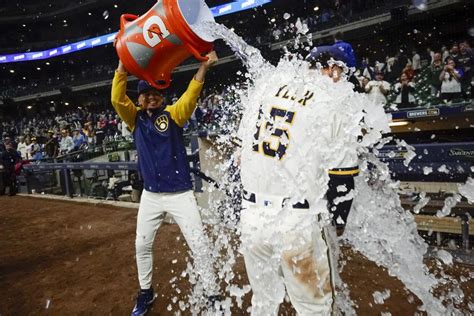 Tyrone Taylor leads Brewers to 3-2 win over Cardinals