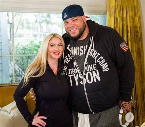 Tyrus wife picture. Ingrid Rinck is a 42 years old fitness instructor and businesswoman who is best known as the beautiful spouse of Tyrus, a famous American wrestler and actor whose true name is George Murdock.Tyrus was born on April 24, 1981. Ingrid is a talented fitness expert with more than 25 years of experience and a long list of respected qualifications. 
