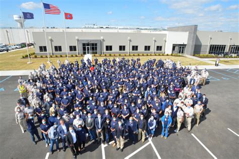 Tyson humboldt tn. Tyson Foods officially opened a new 370,000 square foot processing plant in Humboldt, Tennessee, on Thursday. The plant is expected to employ 1,500 people by … 