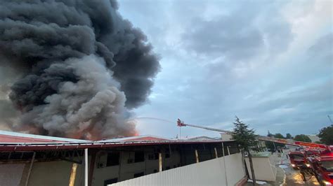 Uşak’ta tekstil fabrikasında yangın