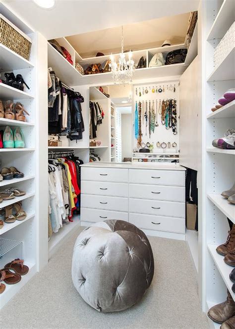 U Shaped Closet Design Ideas - DecorPad