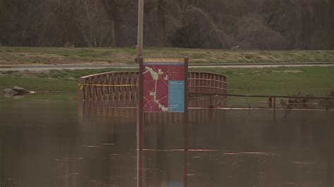 U.S. Army Corps of Engineers meets with City of Fenton to discuss flooding issues