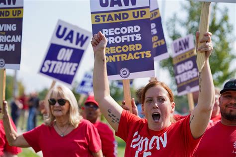U.S. auto strike expected to affect Canada in deeply integrated industry