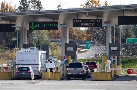 U.S. border towns still wait on buyers from B.C., as Vancouver shopping buses vanish