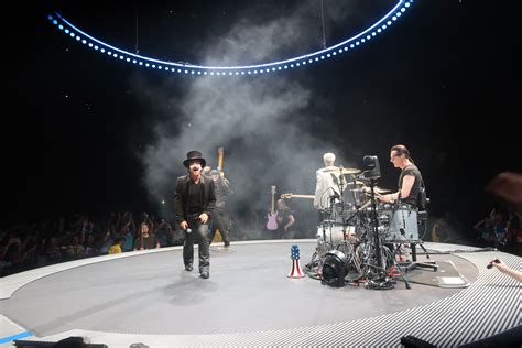 U2 in las vegas. Sep 30, 2023 · U2 have never been a band noted for their love of shy understatement, but even by their standards, their arrival in Las Vegas represents a hitherto-unimagined degree of grandiosity. They unveil ... 