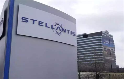 UAW and Stellantis reach tentative deal that follows Ford model and adds more than 5,000 jobs