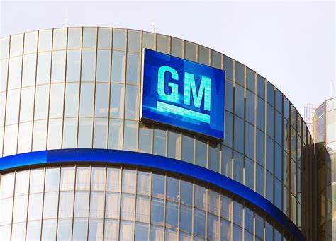 UAW reaches deal with GM that ends strikes against Detroit automakers pending votes