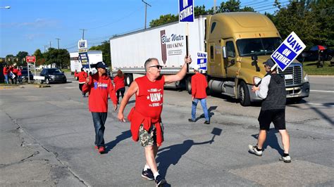 UAW strike exposes tensions between Biden’s goals of tackling climate change and supporting unions