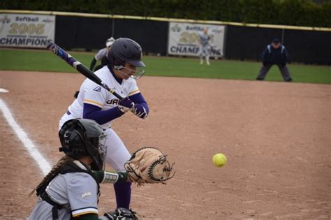 UAlbany softball secures doubleheader sweep of Siena