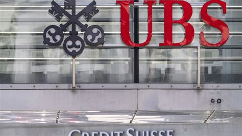UBS reports pre-tax loss in 3Q but says benefits of Credit Suisse merger gather steam
