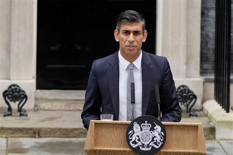 UK Prime Minister Rishi Sunak appoints new defense secretary after Ben Wallace resigns role