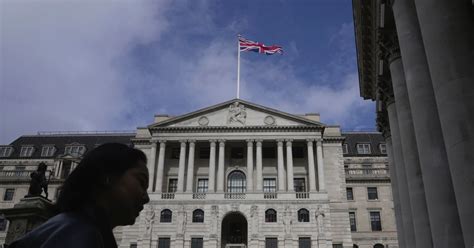 UK central bank hikes rates like Fed amid financial turmoil