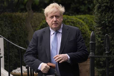 UK court rejects a government bid to withhold Boris Johnson’s messages from a COVID-19 inquiry