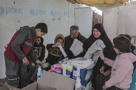 UNは、ガザ地区への急速な支援物資の進行がまだ 不十分と指摘しています。