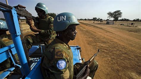 UN decides for global force for territory