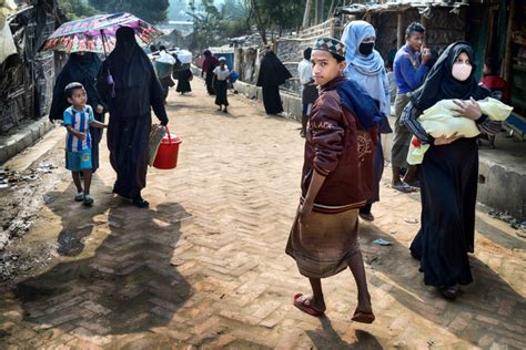 UN refugee chief says Rohingya who fled Myanmar must not be forgotten during other world crises