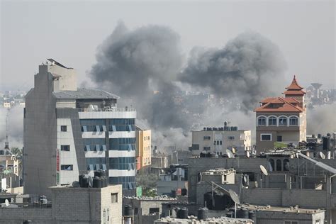 UN warns Gaza blockade could force it to sharply cut relief missions as Israeli bombings rise