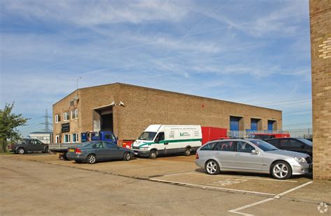 UNIT 4 BLACKWATER CLOSE, RAINHAM, GREATER LONDON, …