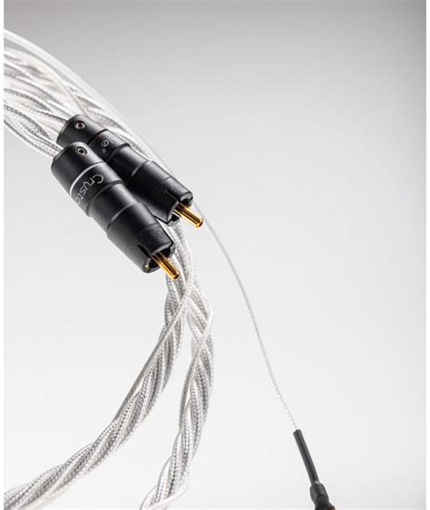 Unraveling the Mystery: Phono Cables vs Interconnect Cables - balustradellc