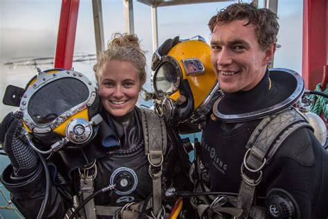 Unrestricted Surface Supply Diver - DiveSafe International - raincitystudios.com