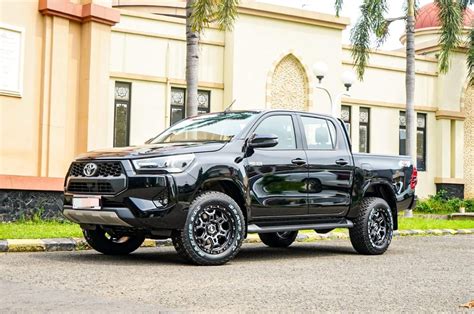 Upgrade Ban Toyota Hilux untuk Offroad - balustradellc