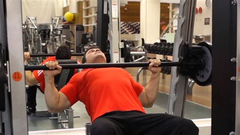 UPPER CHEST WORKOUT-INCLINE BENCH PRESS SMITH MACHINE - balustradellc