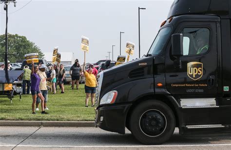 UPS, Teamsters Union agree to tentative deal on new contract; imminent strike avoided