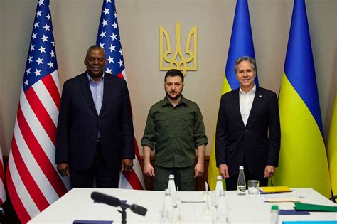 US Defense Secretary Austin meets with Zelenskyy in Kyiv to show steadfast support for Ukraine