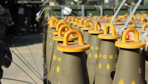 US actively considering giving cluster munitions to Ukraine